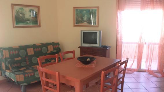 דירות קאסטלסארדו Casa Castelmarina חדר תמונה